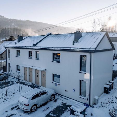 Apartament Kasztanowy Blisko Centrum - Dream Apart Щирк Екстериор снимка